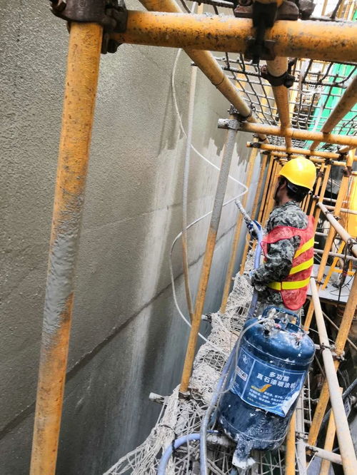 深圳工裝裝修 專業水電安裝、石膏板玻璃隔墻與無氣噴涂翻新的全方位施工方案